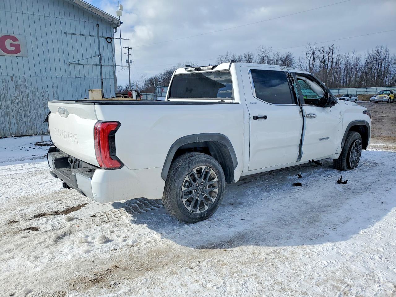 2026 TOYOTA TUNDRA LIM