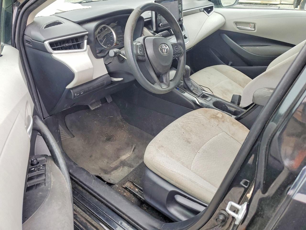 2021 TOYOTA COROLLA