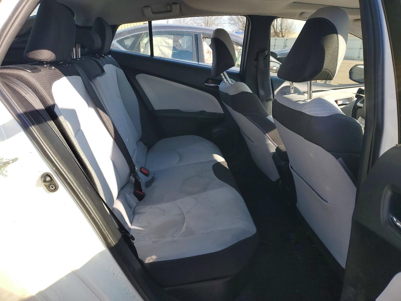 2016 TOYOTA PRIUS