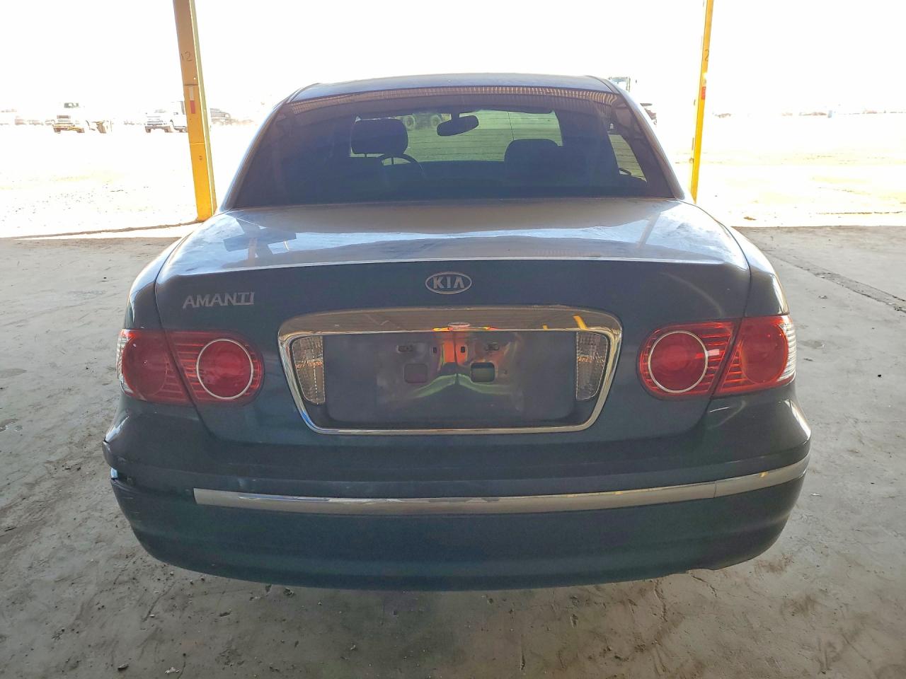 2004 KIA AMANTI