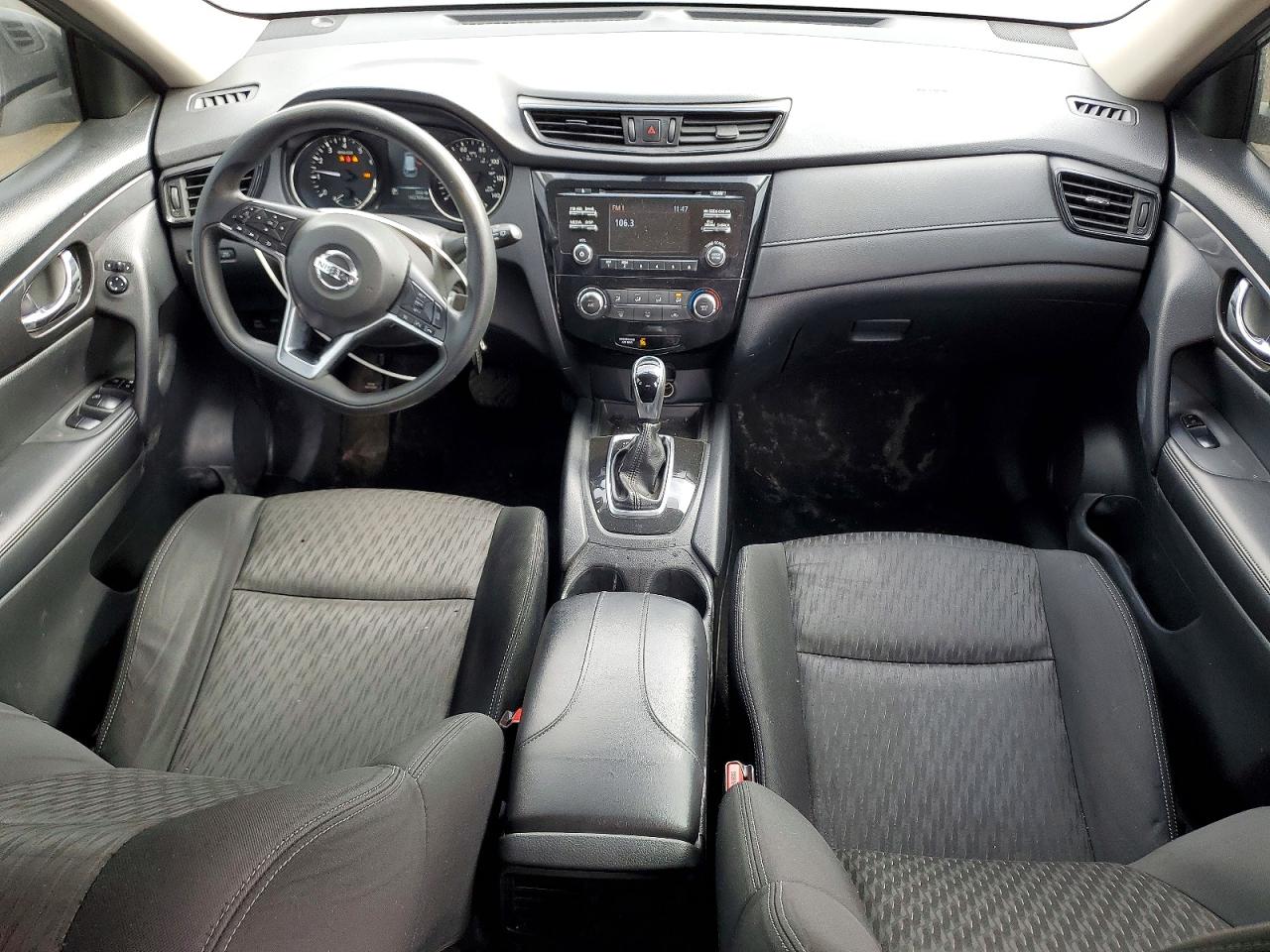 2017 NISSAN ROGUE