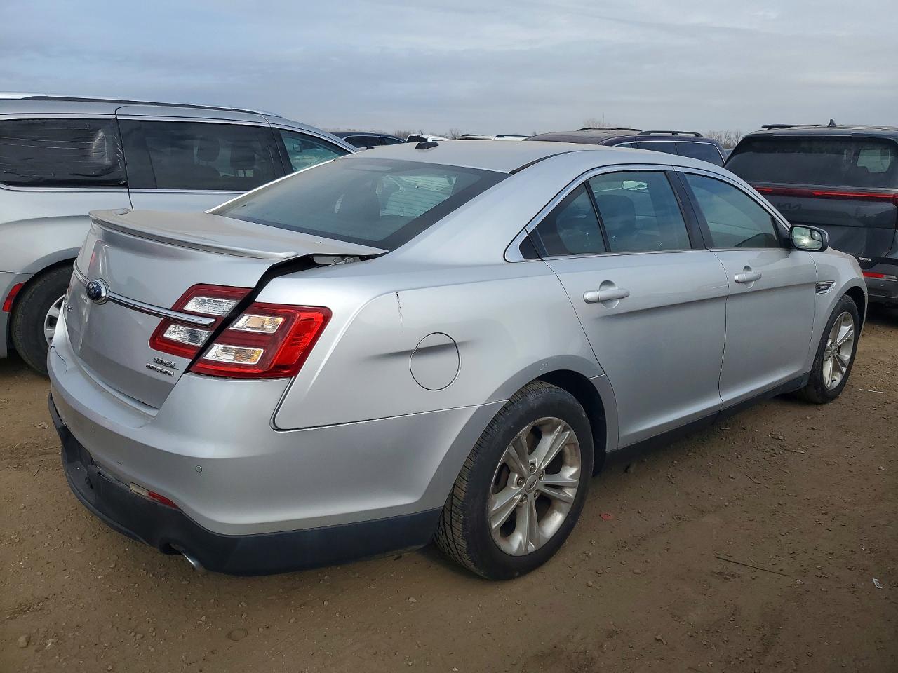 2013 FORD TAURUS