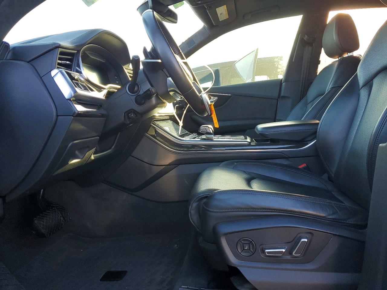 2019 AUDI Q8