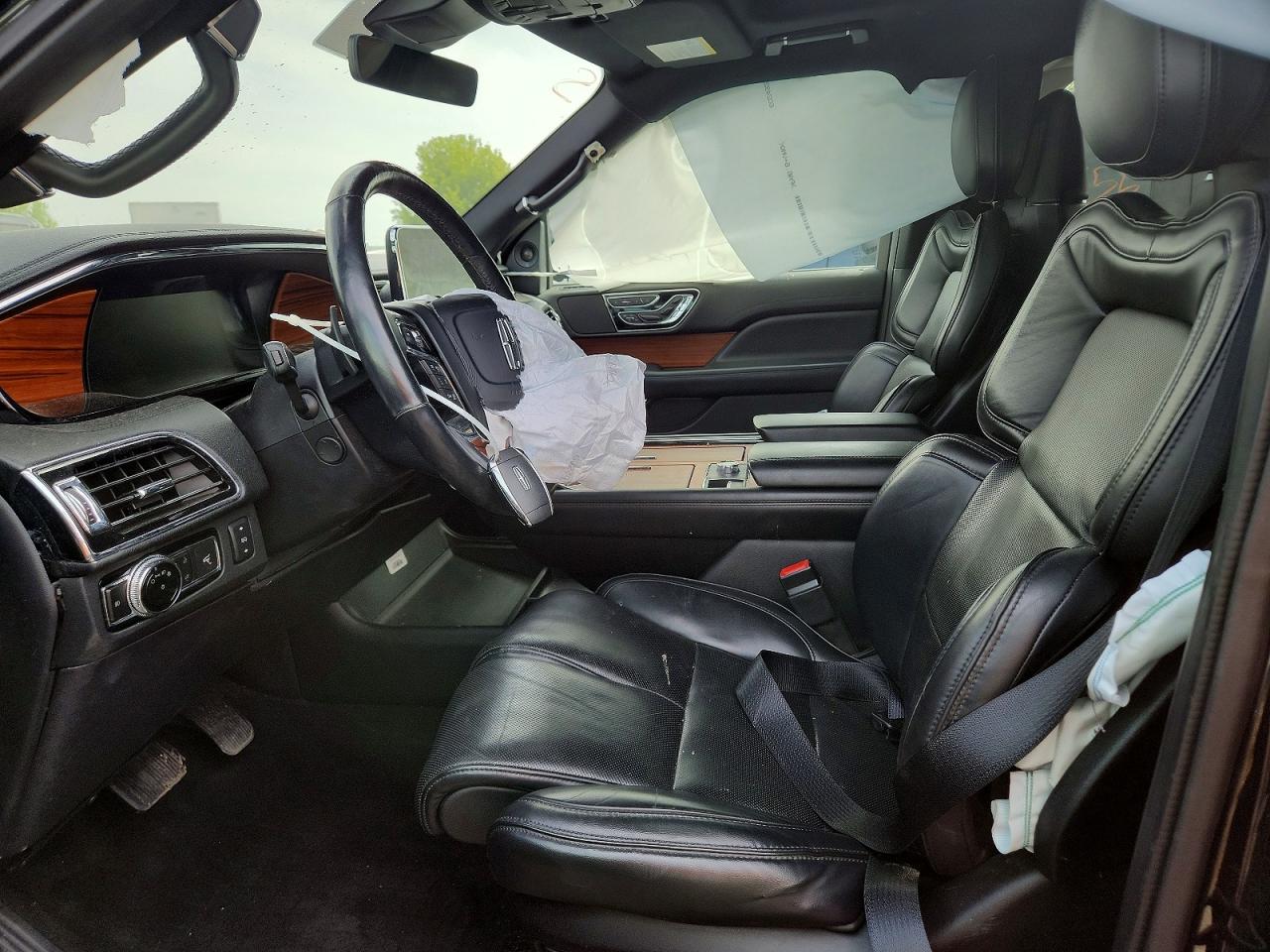 2019 LINCOLN NAVIGATOR