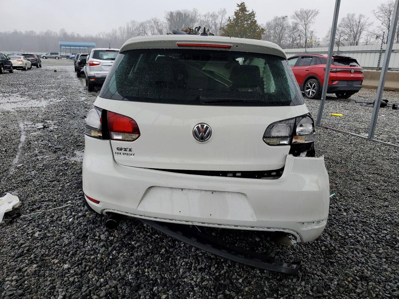 2013 VOLKSWAGEN GTI