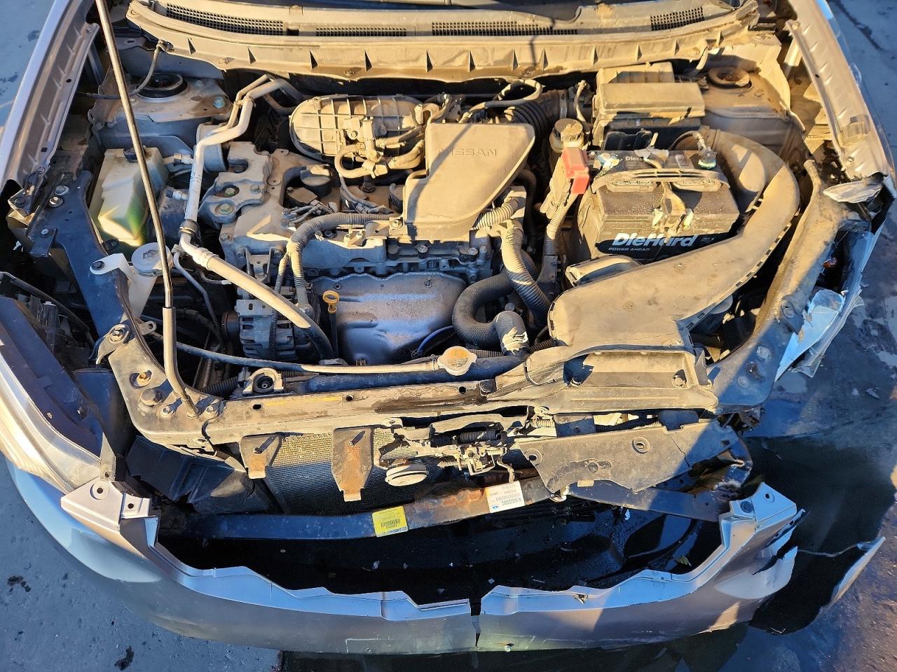 2015 NISSAN ROGUE