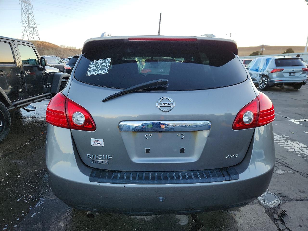2015 NISSAN ROGUE