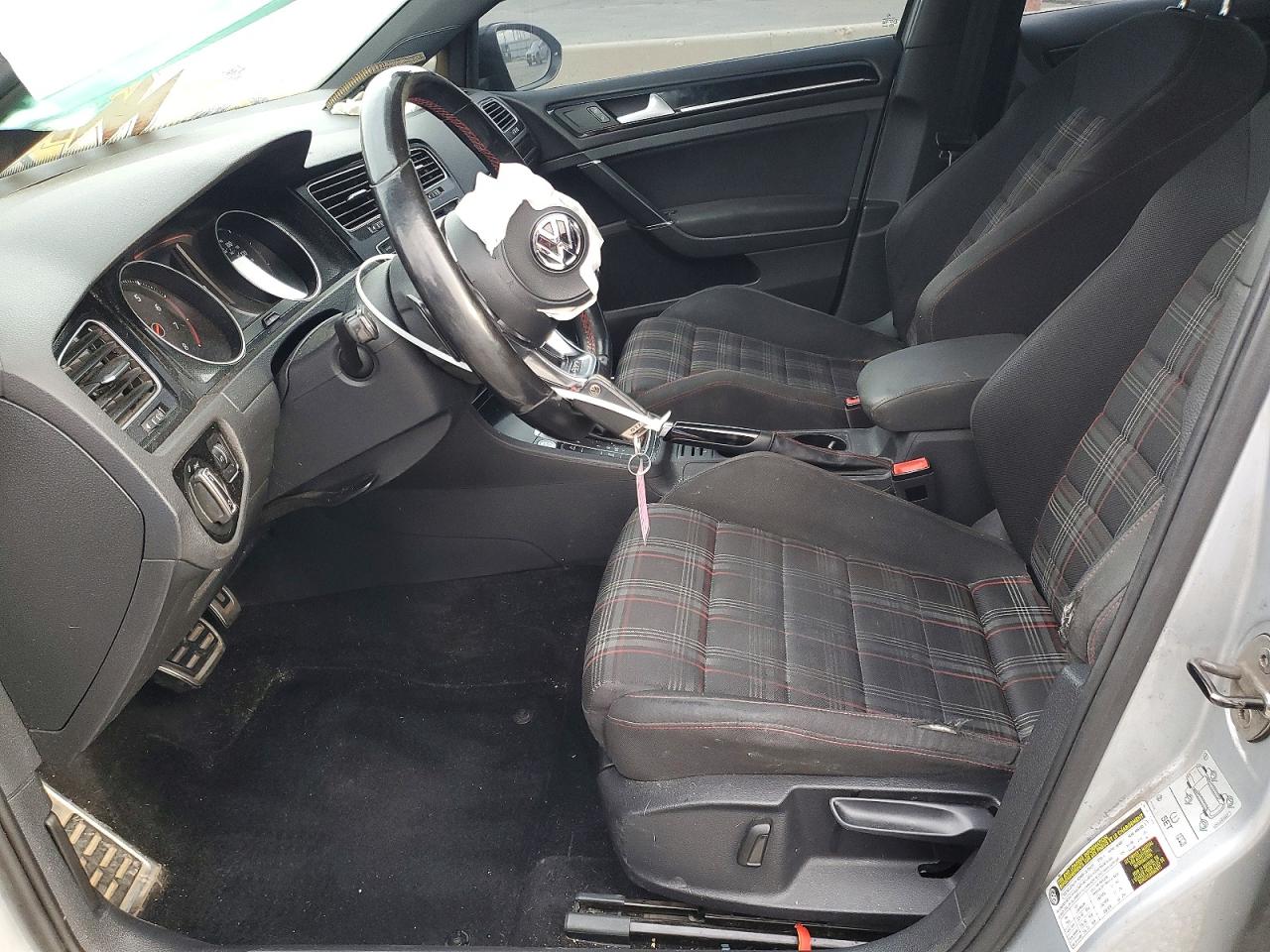 2017 VOLKSWAGEN GTI
