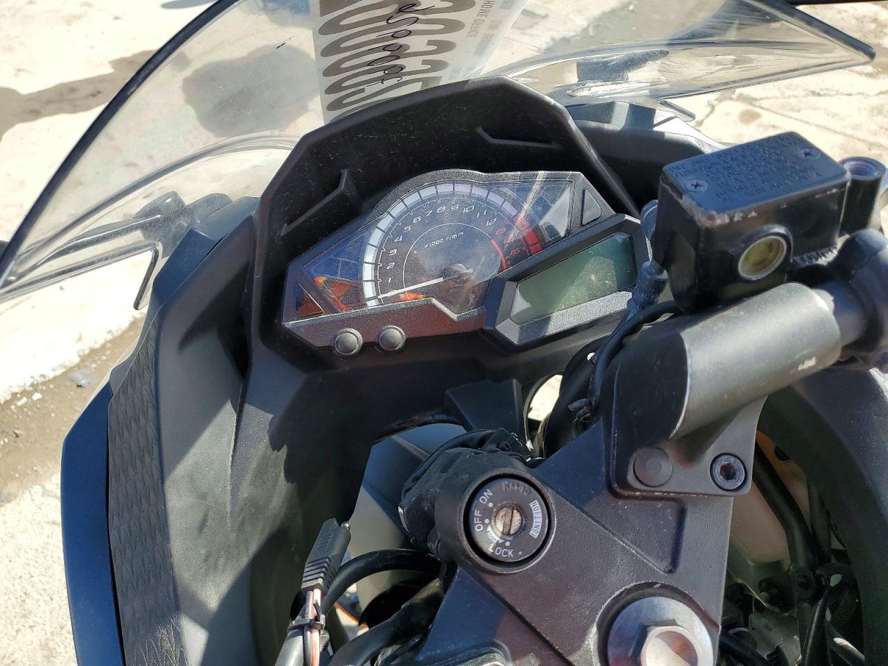 2016 KAWASAKI EX300
