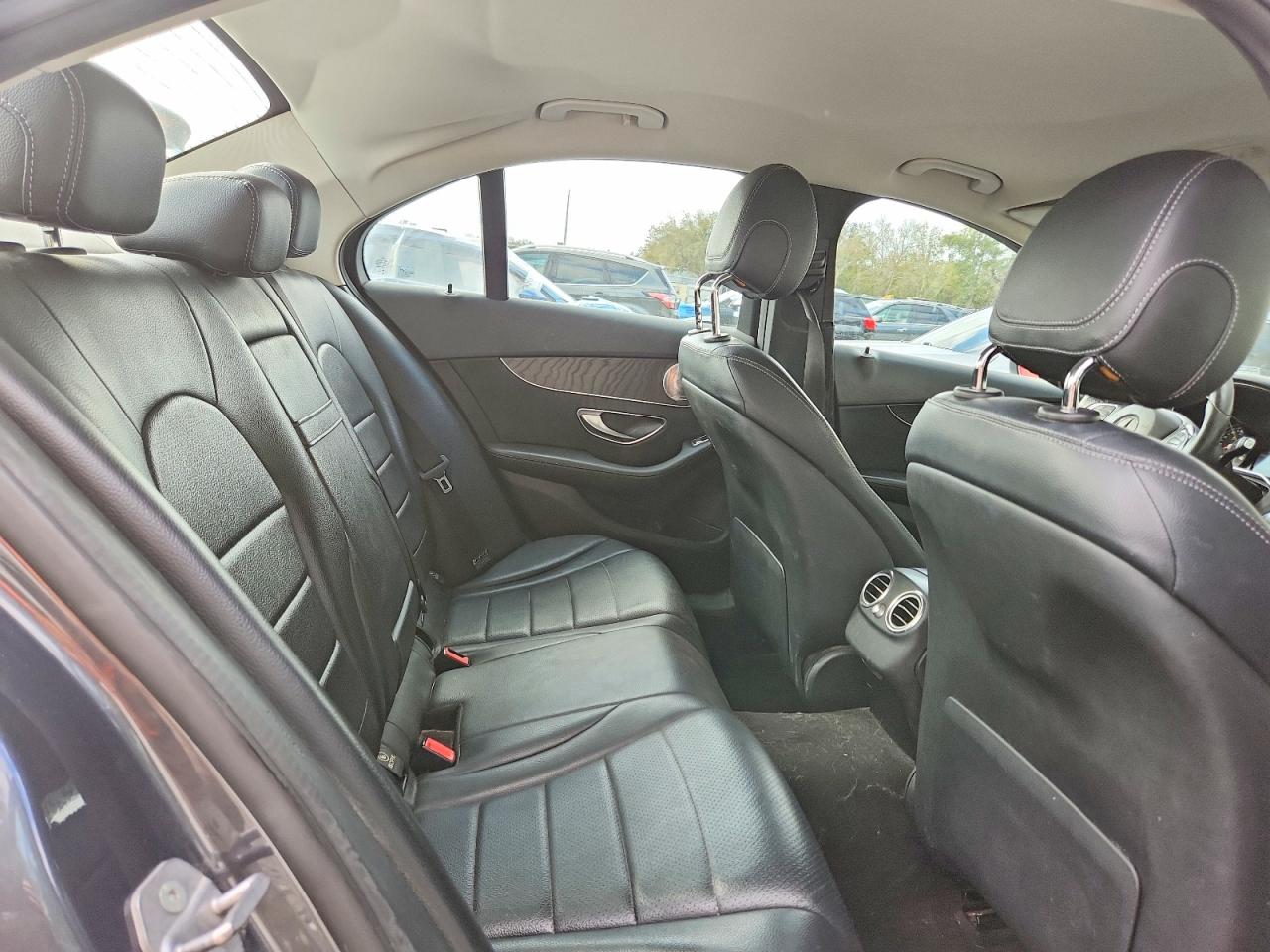 2016 MERCEDES-BENZ C-CLASS