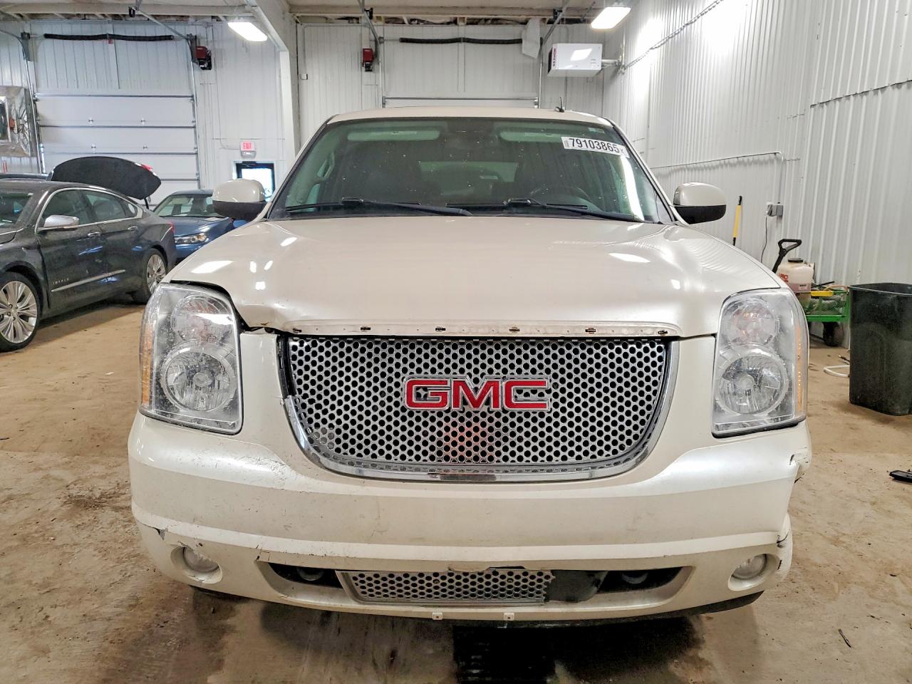 2012 GMC YUKON DENA