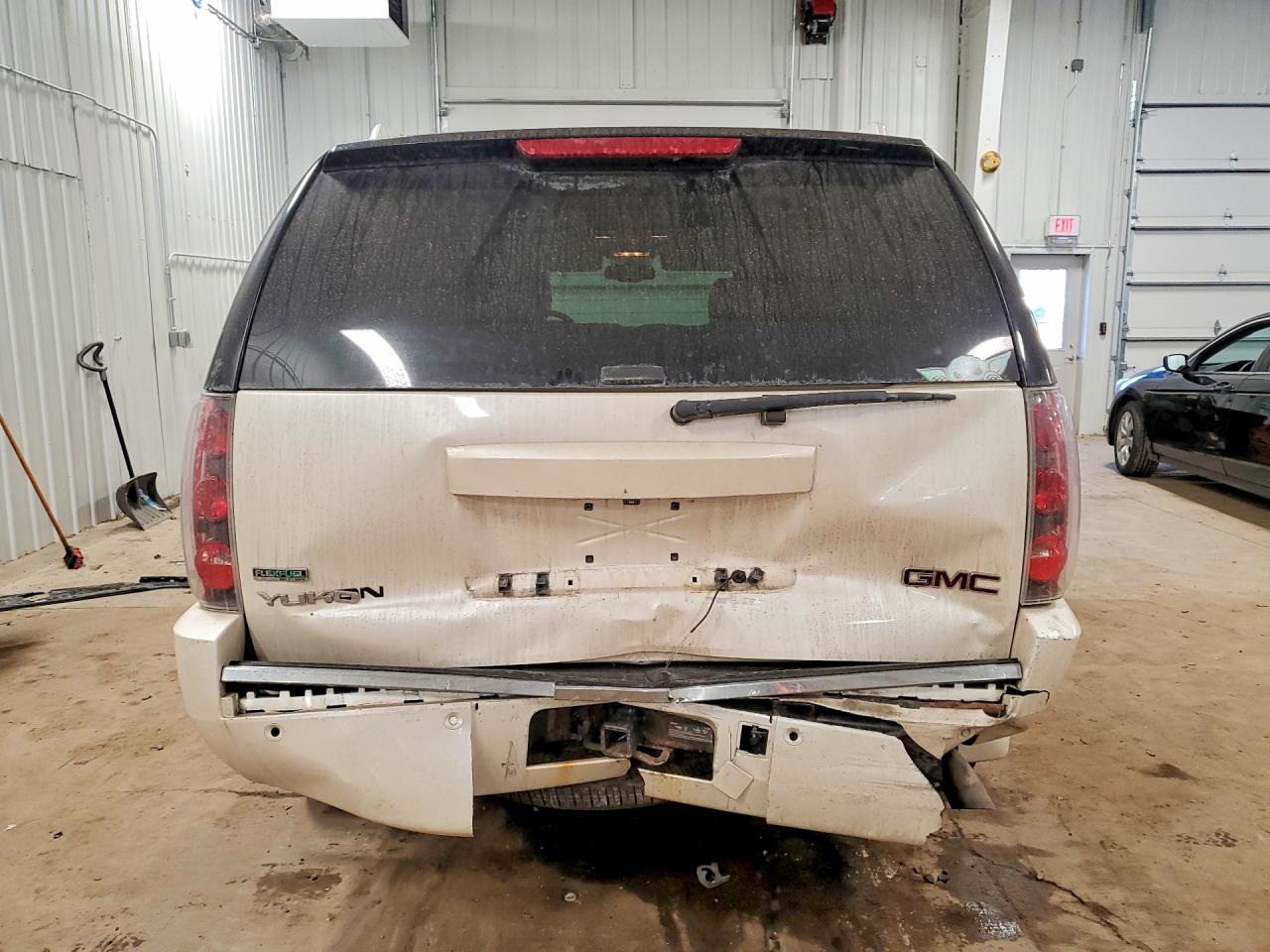 2012 GMC YUKON DENA