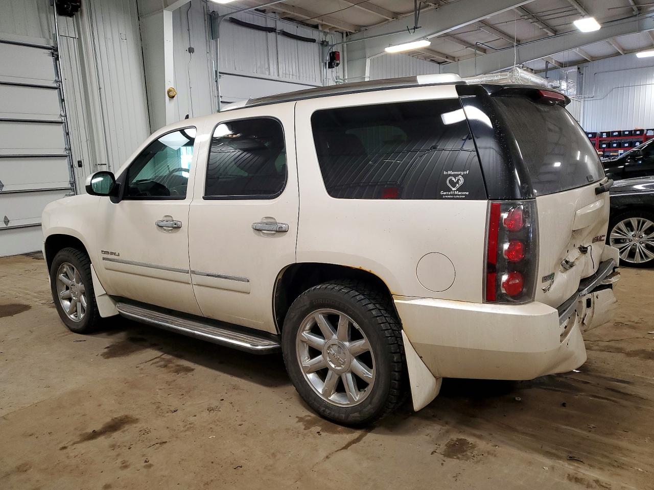 2012 GMC YUKON DENA