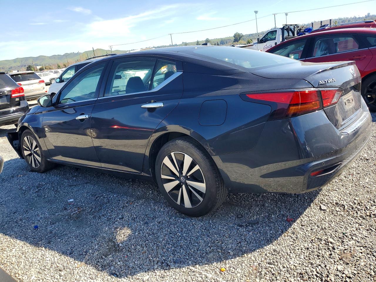 2022 NISSAN ALTIMA