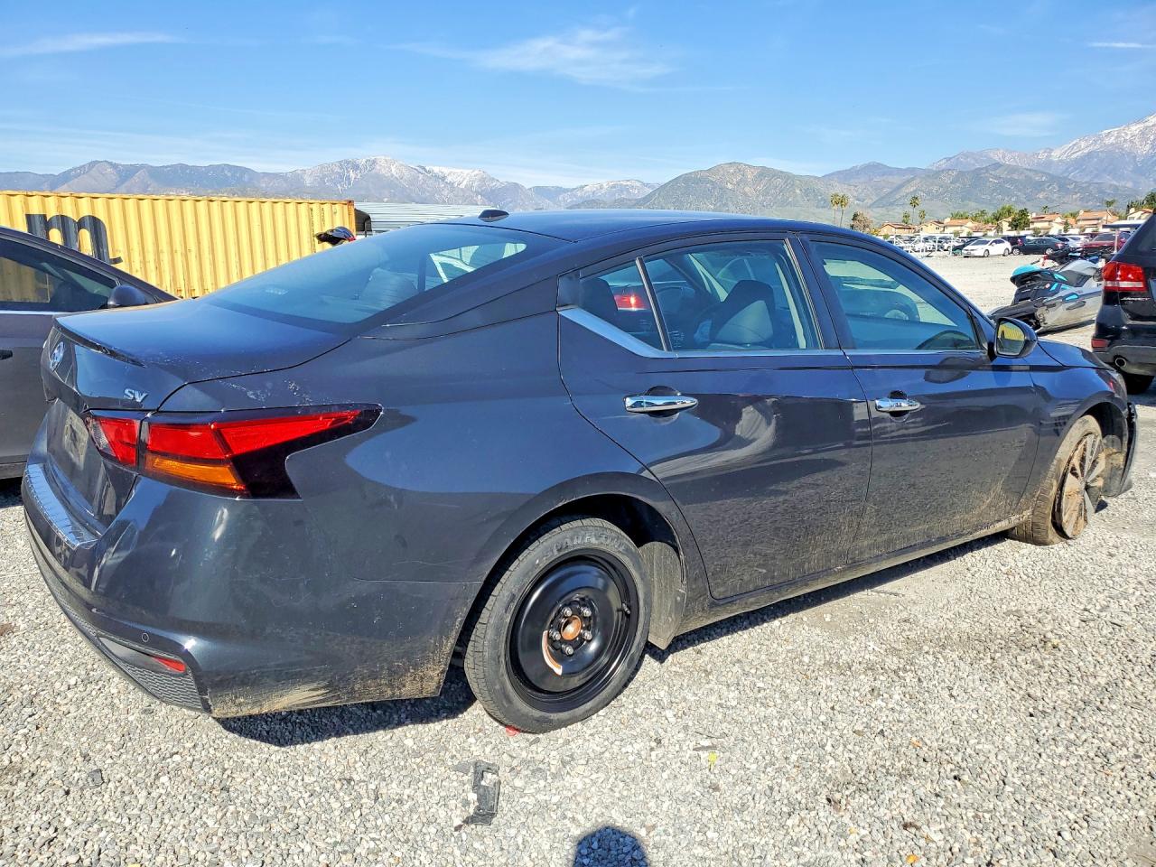 2022 NISSAN ALTIMA