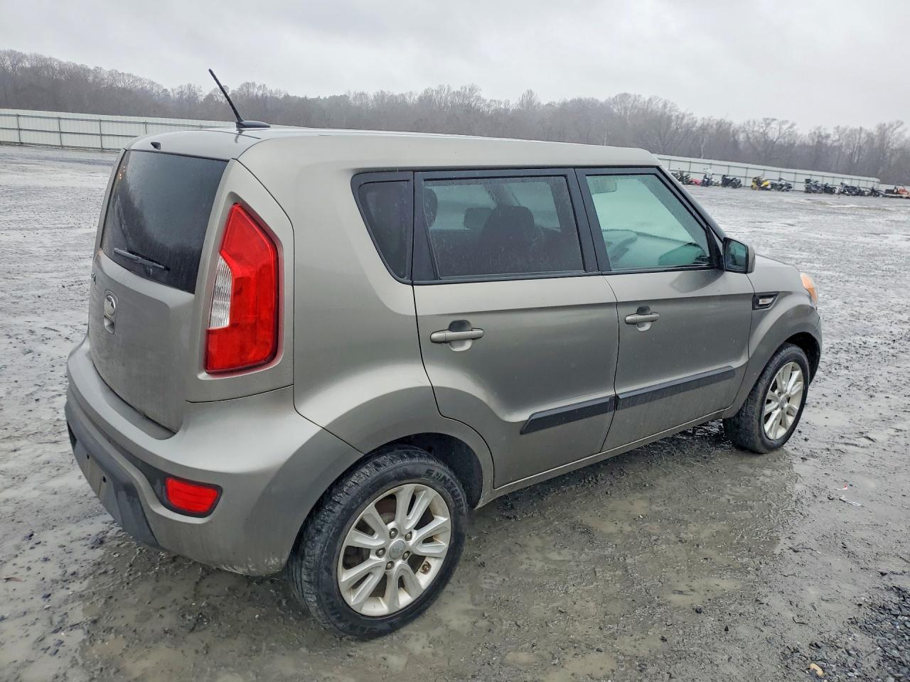 2013 KIA SOUL BASE