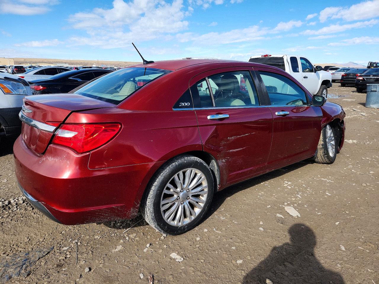 2013 CHRYSLER 200