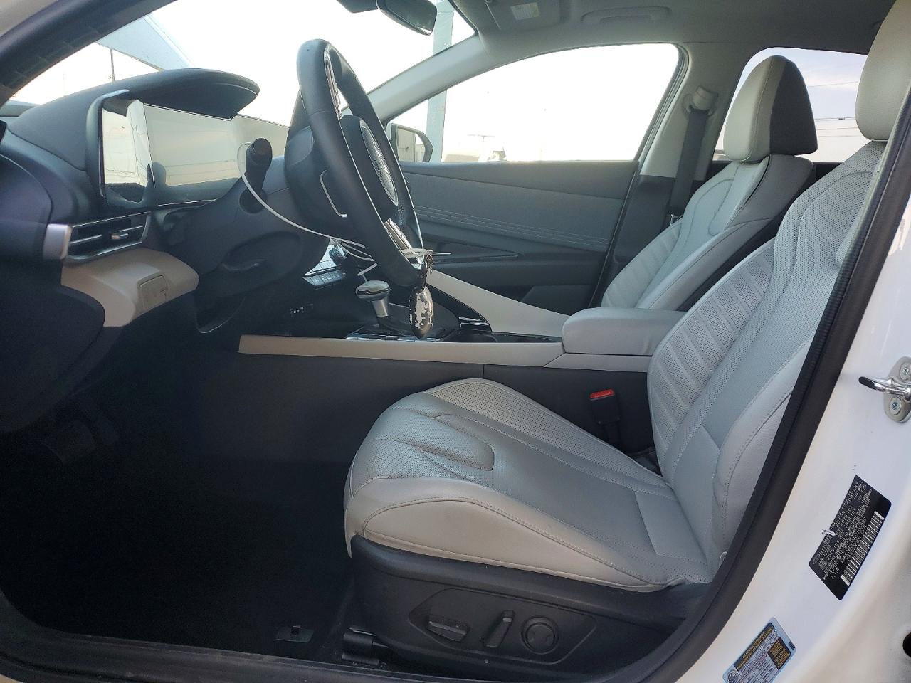 2024 HYUNDAI ELANTRA HYBRID