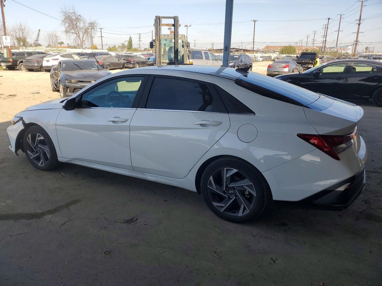 2024 HYUNDAI ELANTRA HYBRID