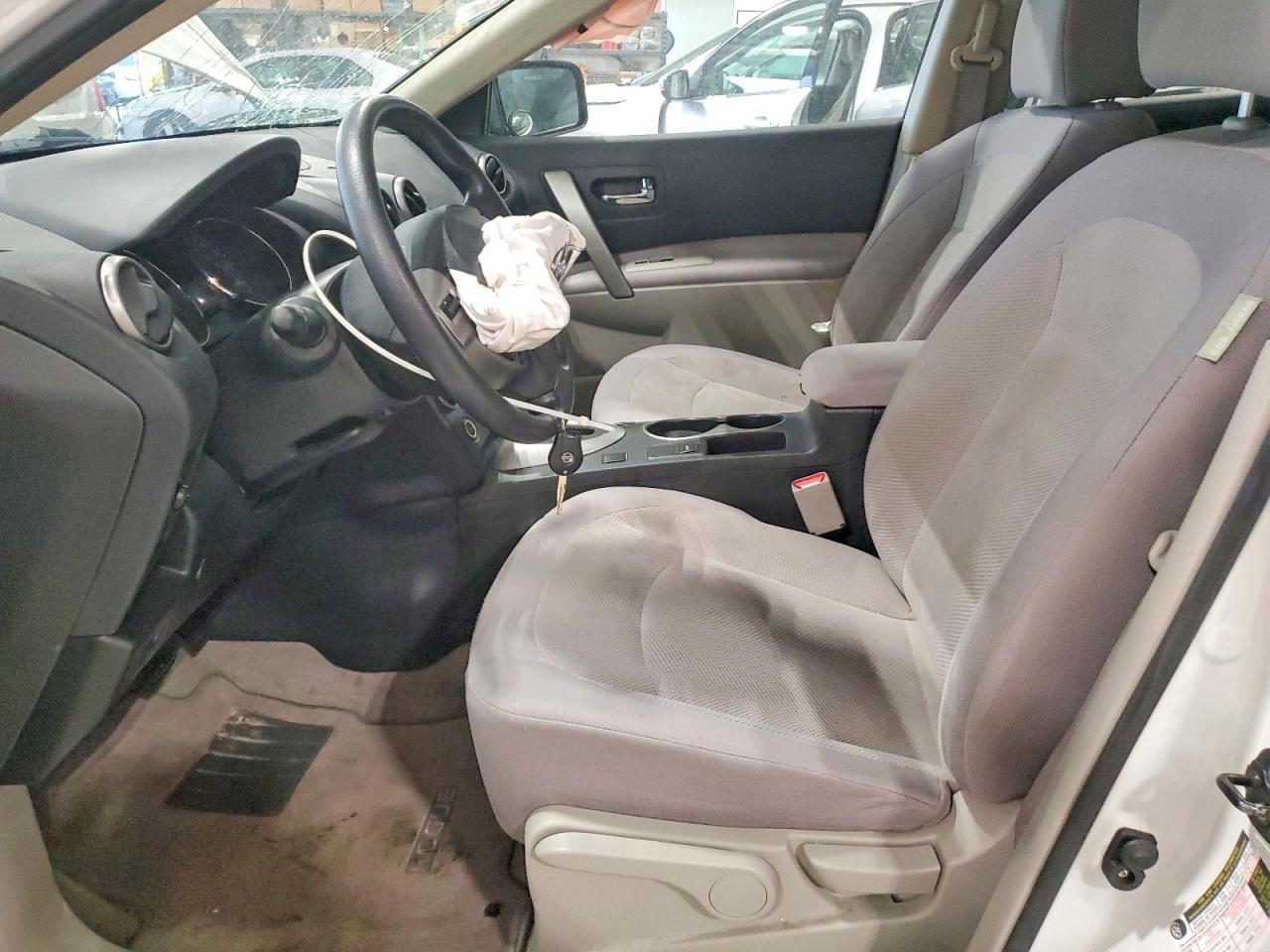 2013 NISSAN ROGUE