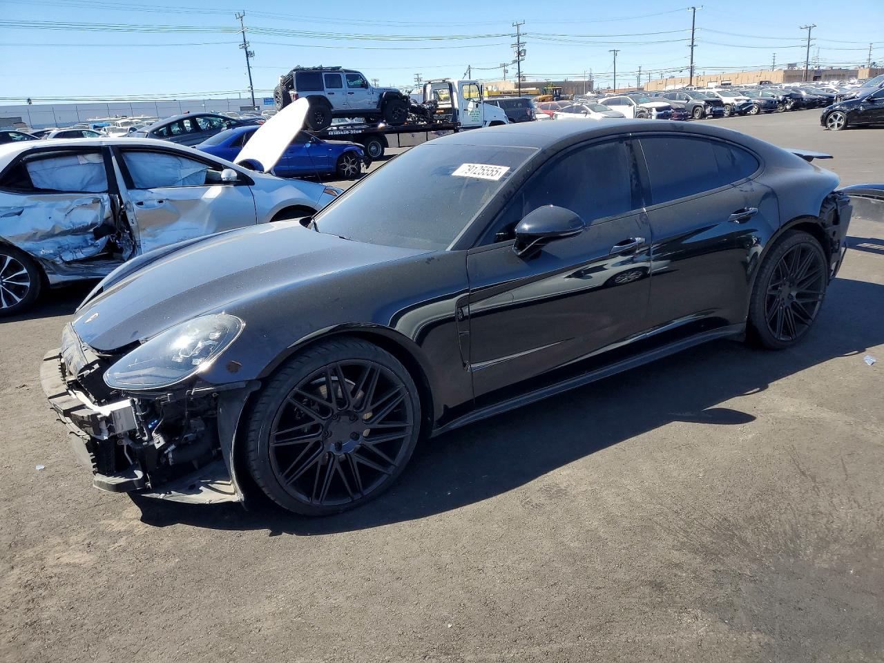 2017 PORSCHE PANAMERA
