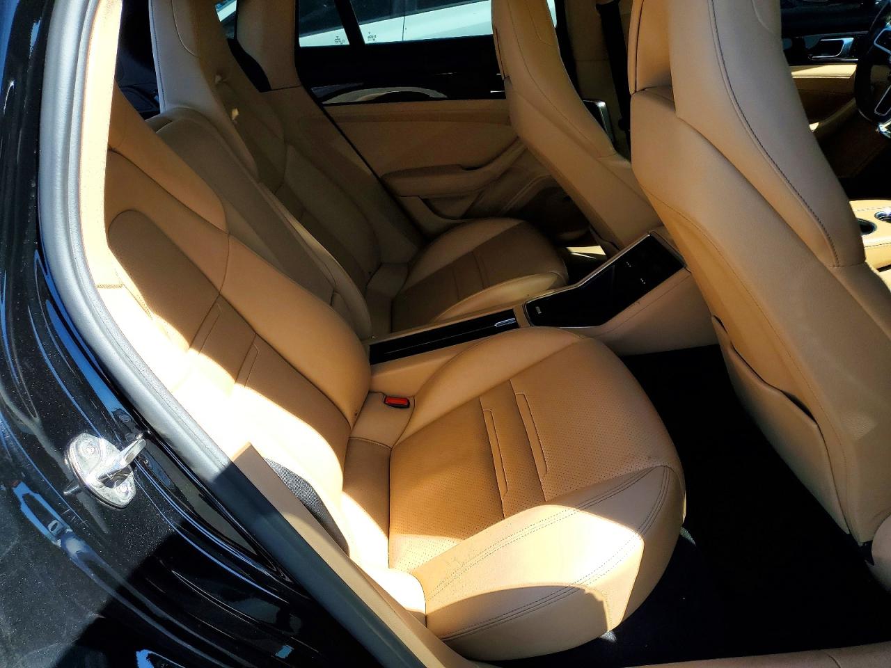 2017 PORSCHE PANAMERA