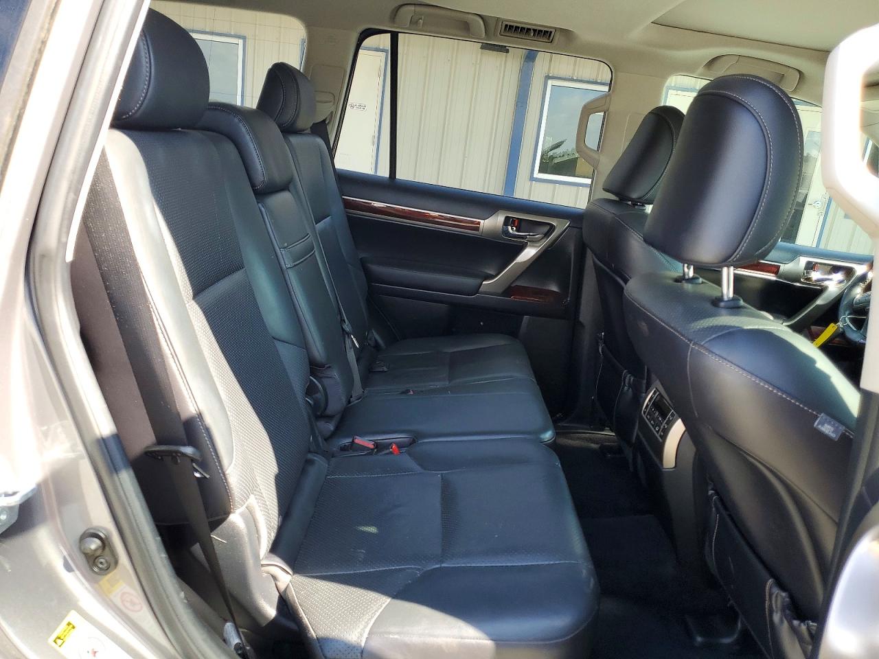 2011 LEXUS GX