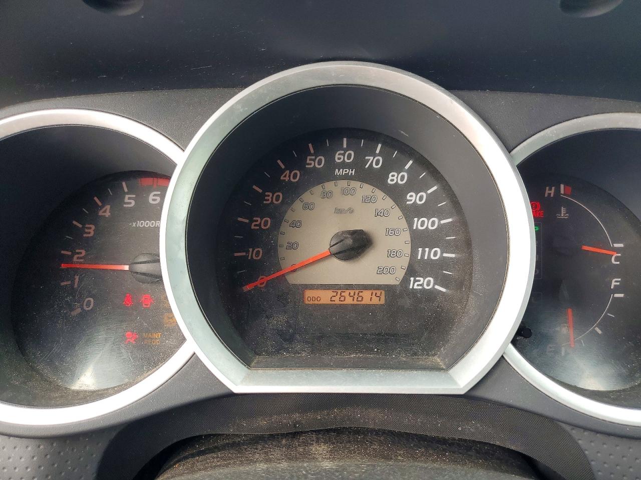 2010 TOYOTA TACOMA