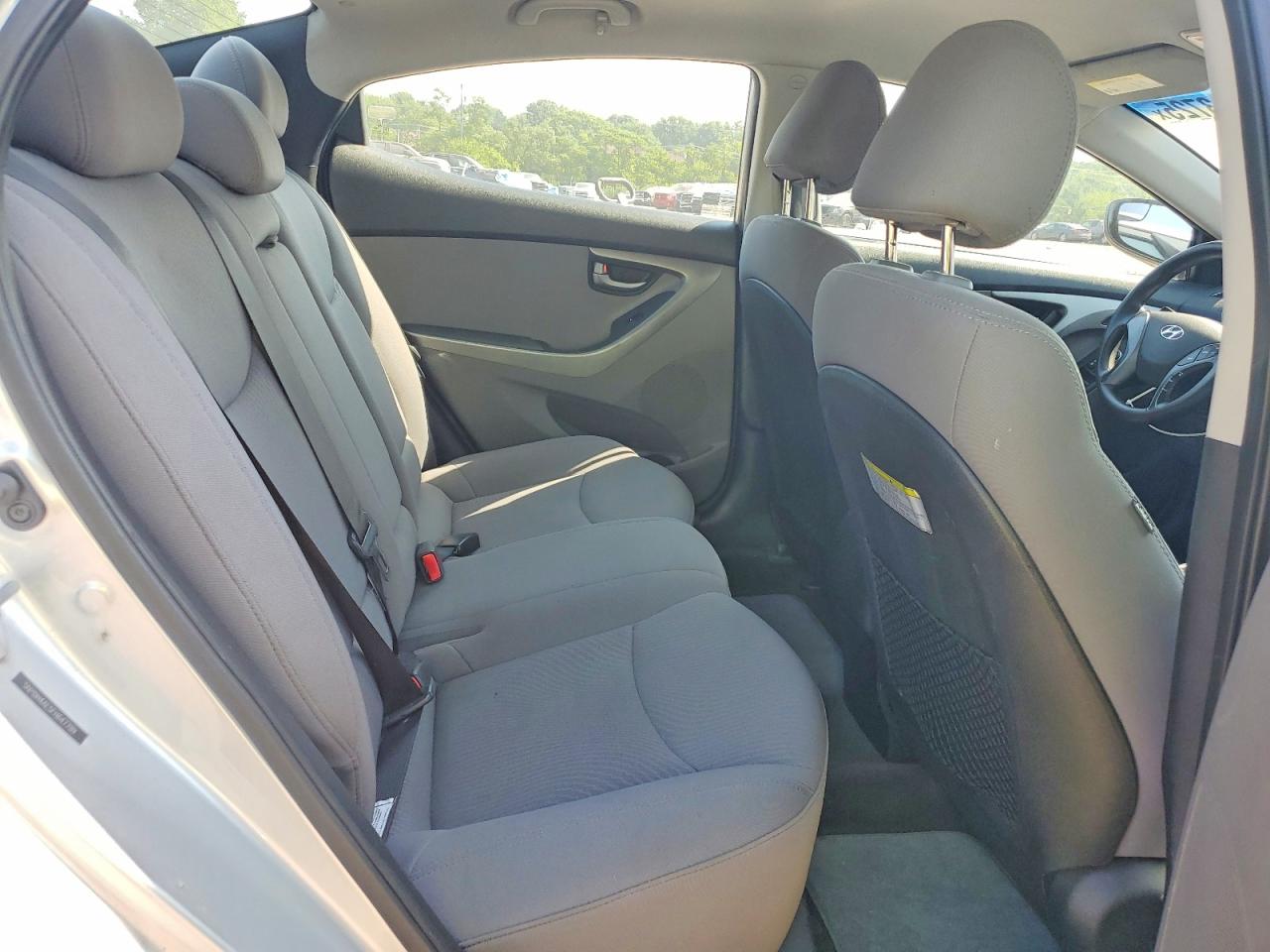 2015 HYUNDAI ELANTRA