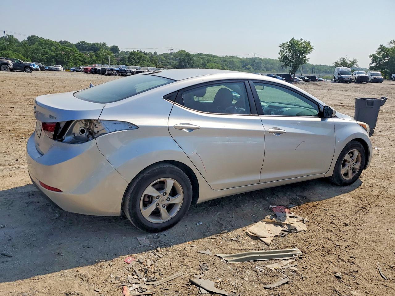 2015 HYUNDAI ELANTRA