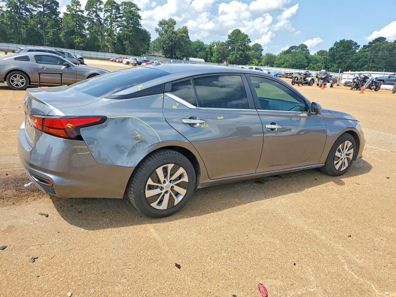 2020 NISSAN ALTIMA