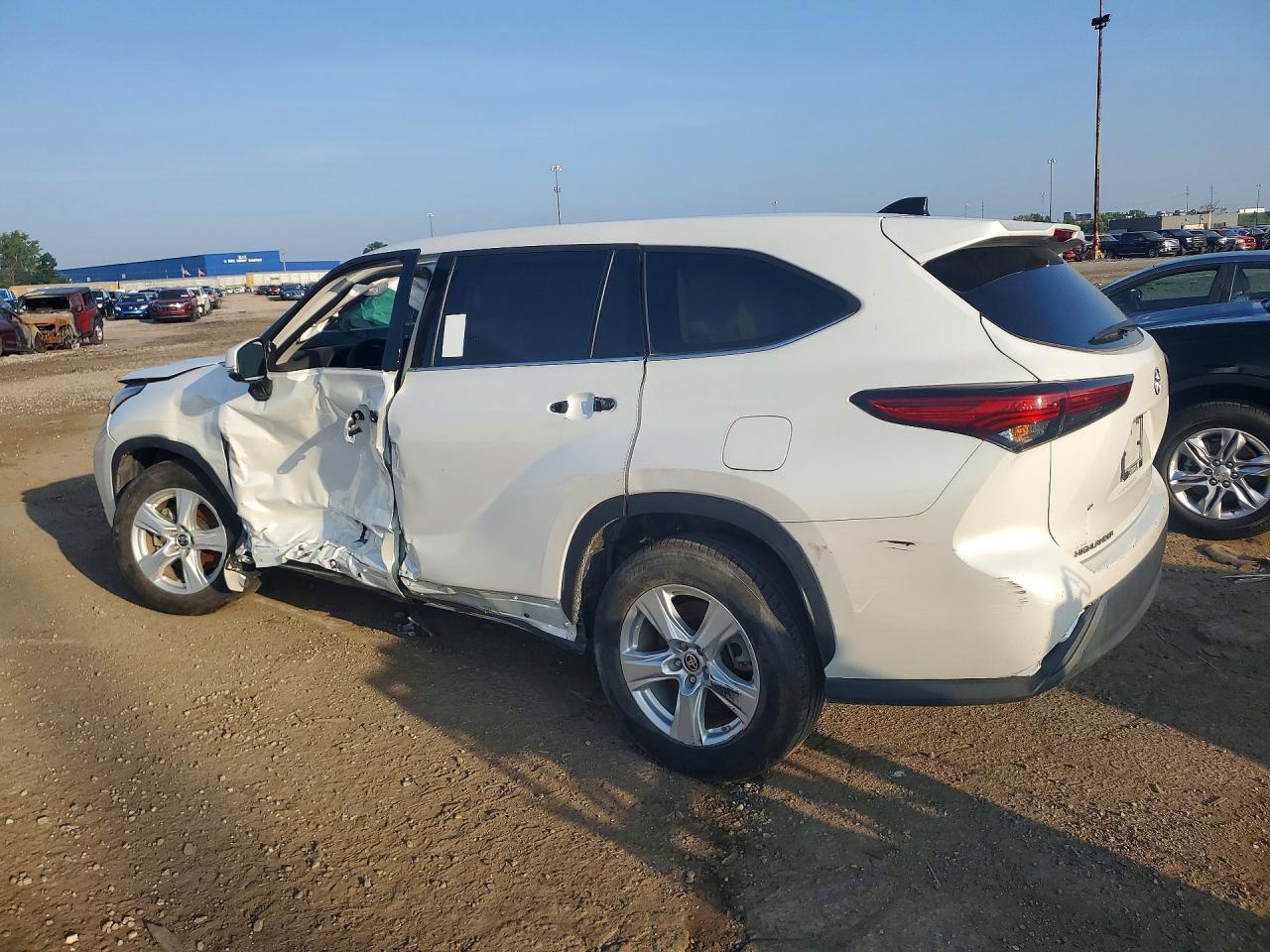 2022 TOYOTA HIGHLANDER