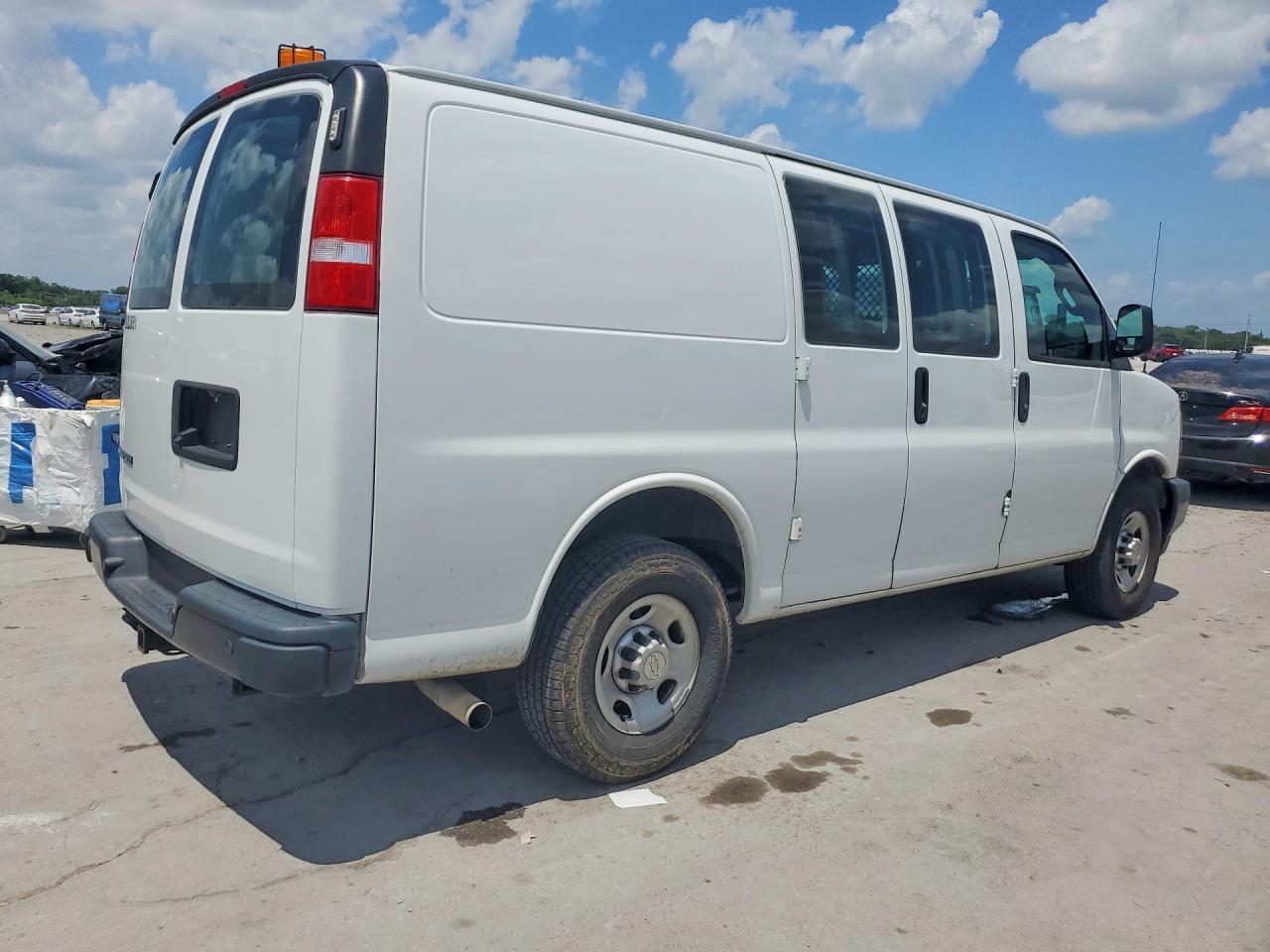 2020 CHEVROLET EXPRESS