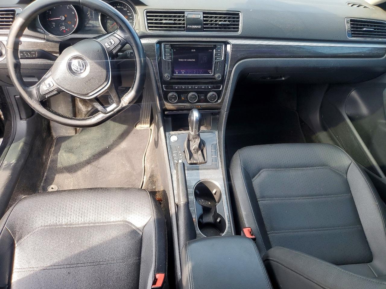 2018 VOLKSWAGEN PASSAT