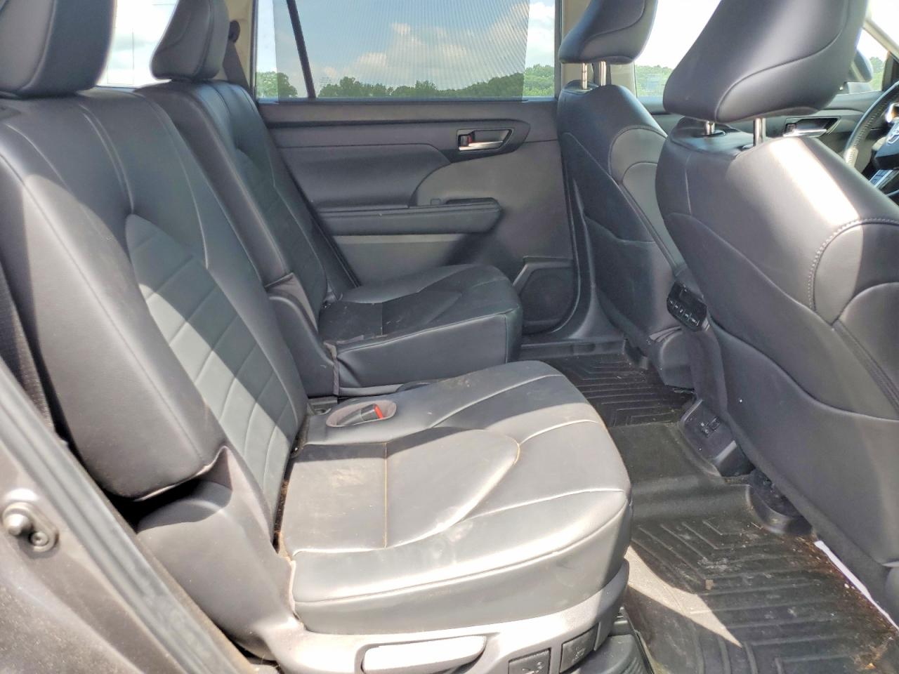 2023 TOYOTA HIGHLANDER