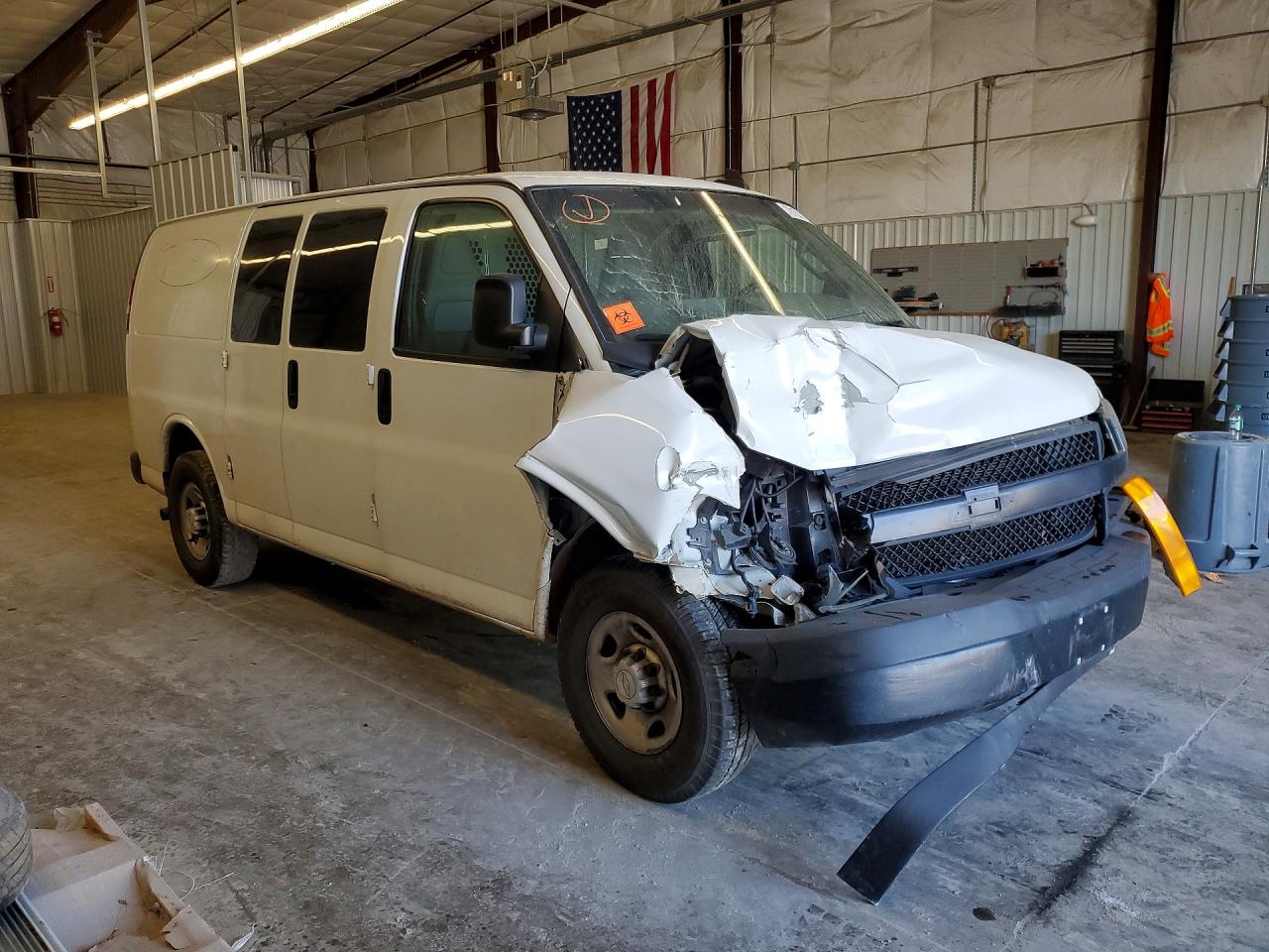 2020 CHEVROLET EXPRESS