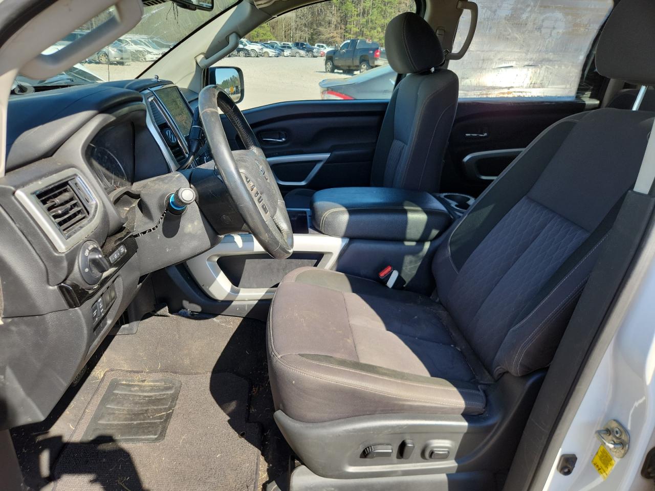 2021 NISSAN TITAN