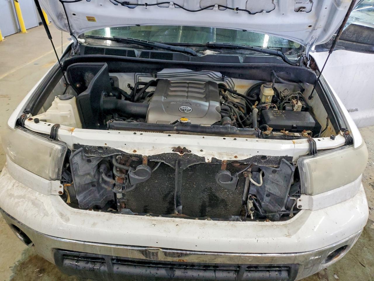 2010 TOYOTA TUNDRA