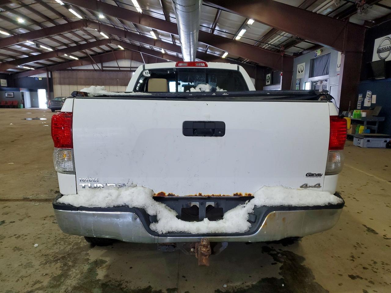 2010 TOYOTA TUNDRA