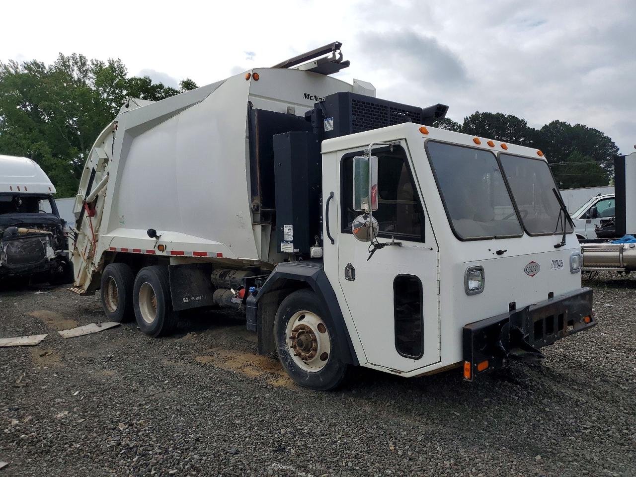 2015 CRANE CARRIER ALL OTHER