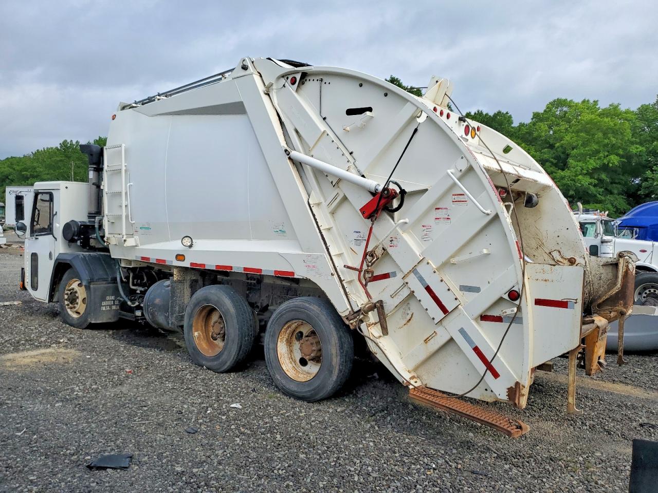 2015 CRANE CARRIER ALL OTHER
