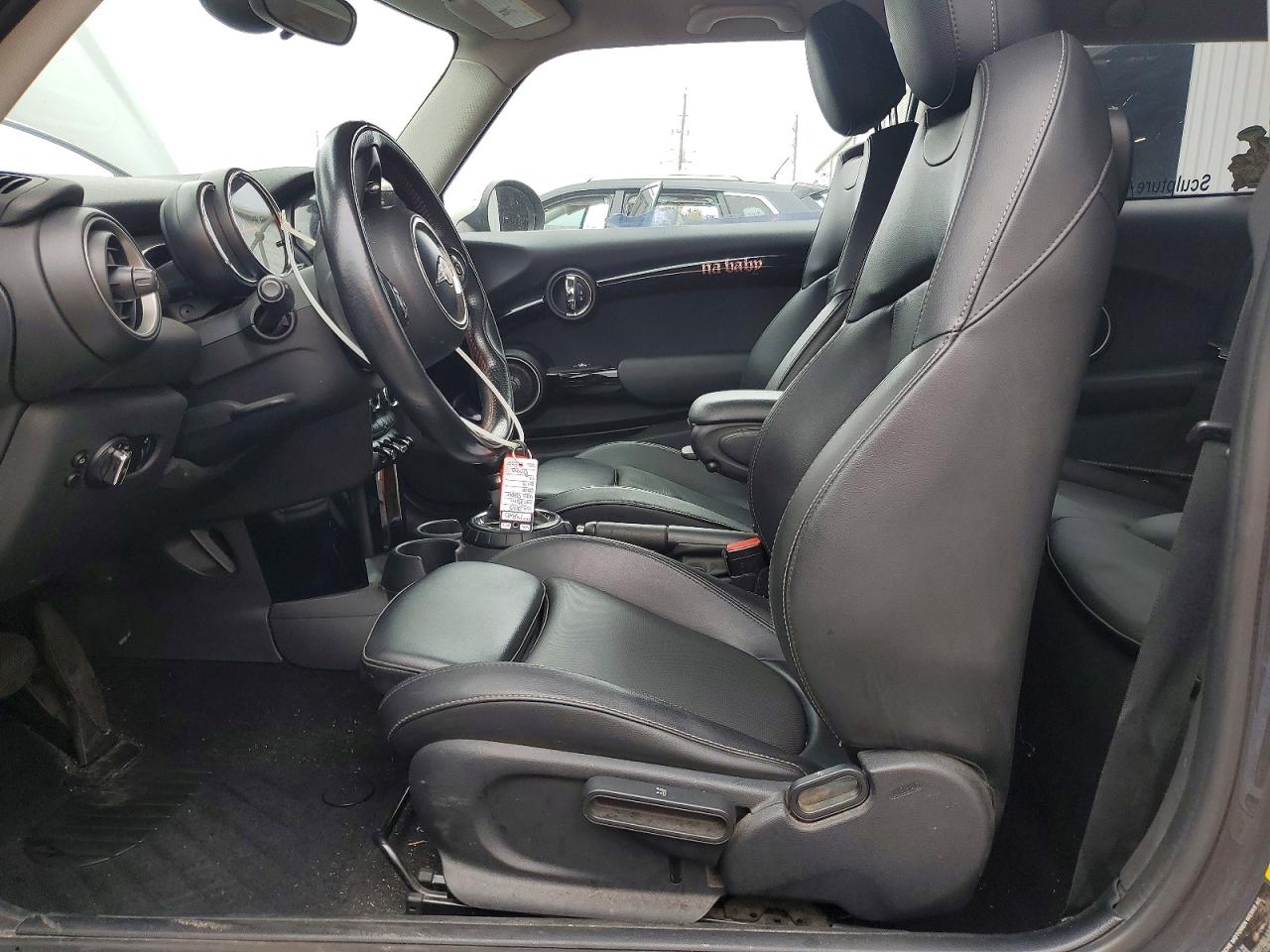 2015 MINI COOPER