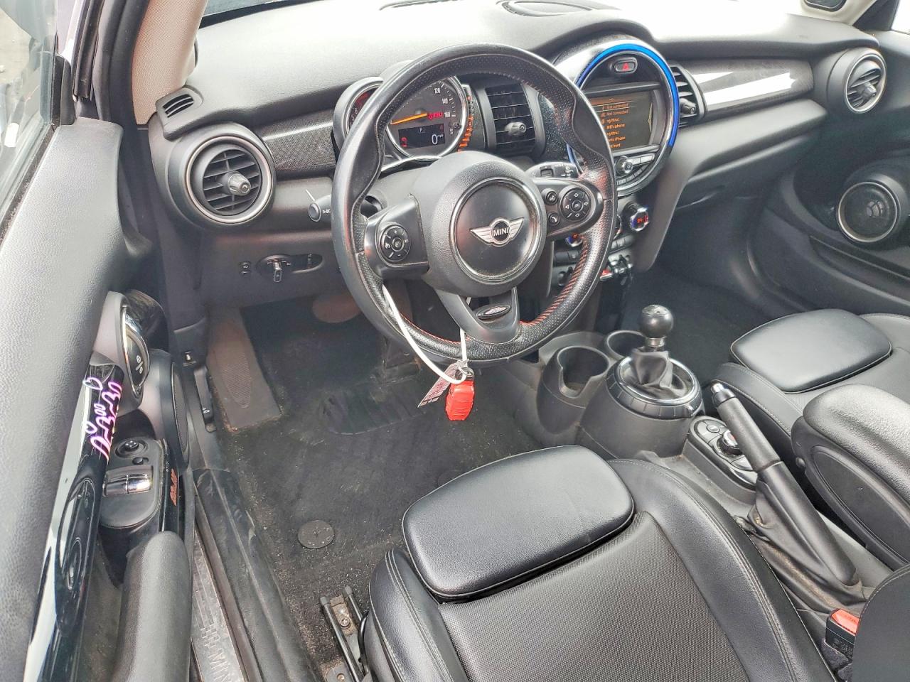 2015 MINI COOPER