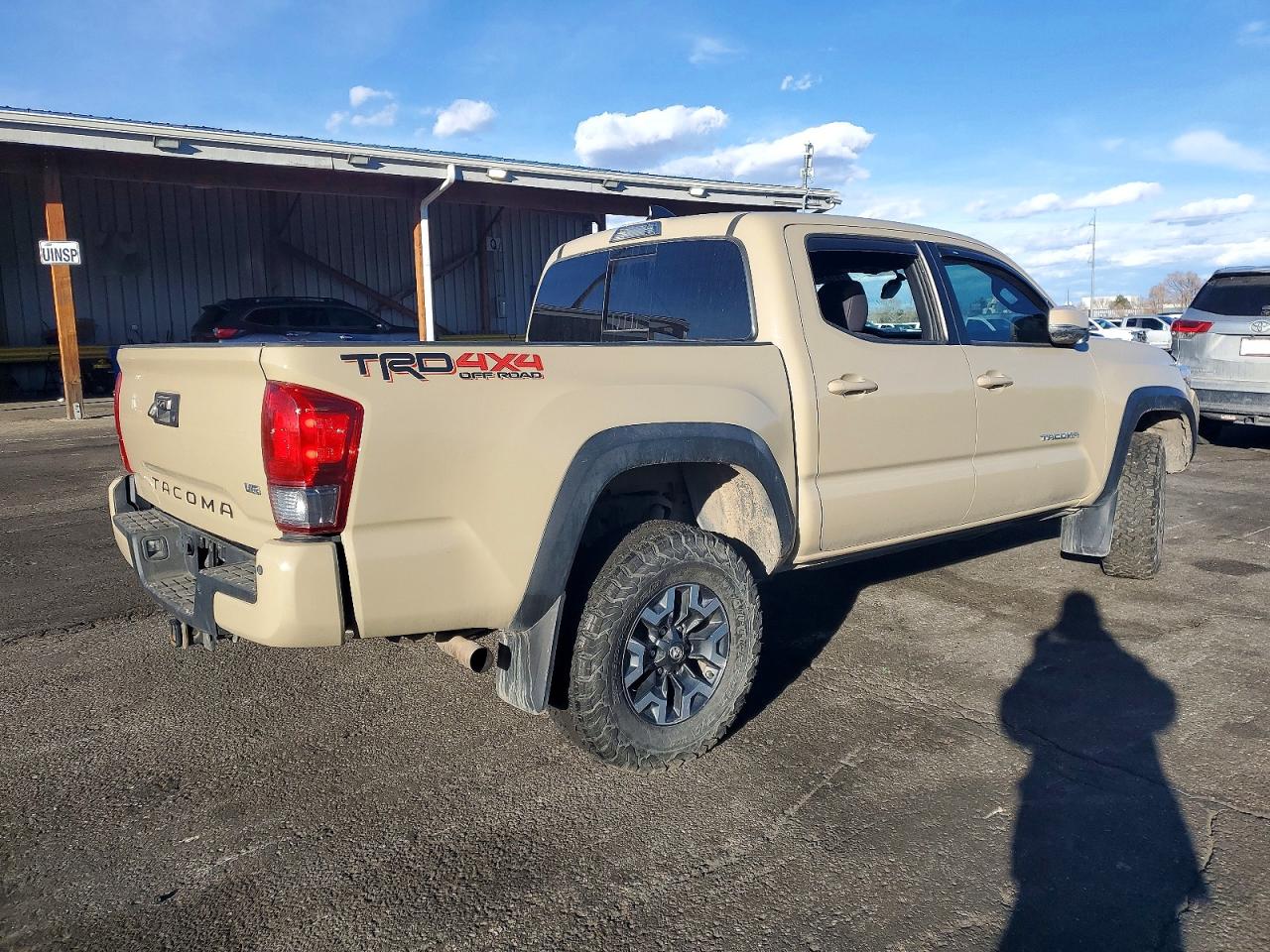 2017 TOYOTA TACOMA