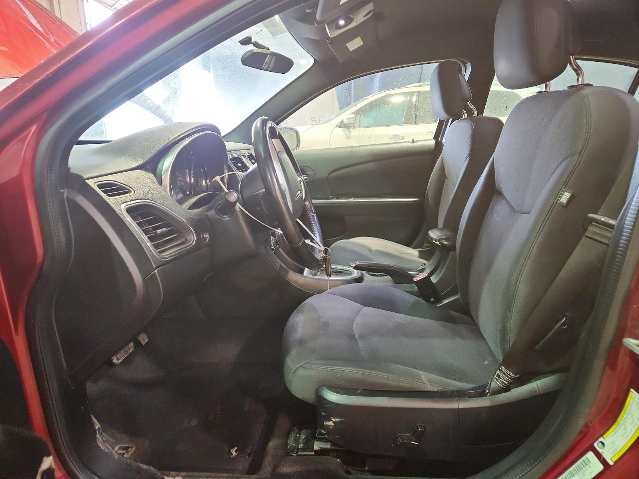 2014 CHRYSLER 200