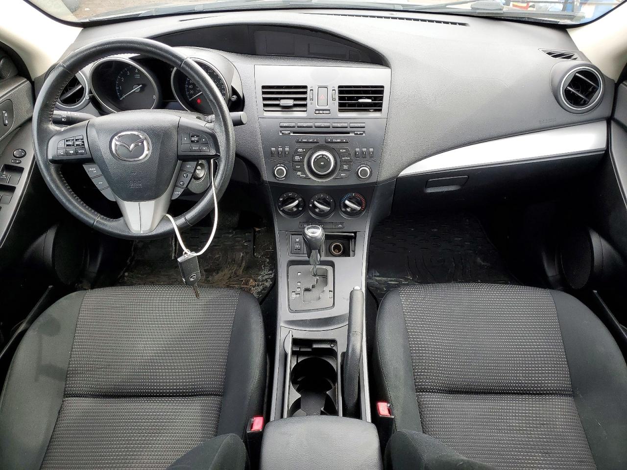 2013 MAZDA 3