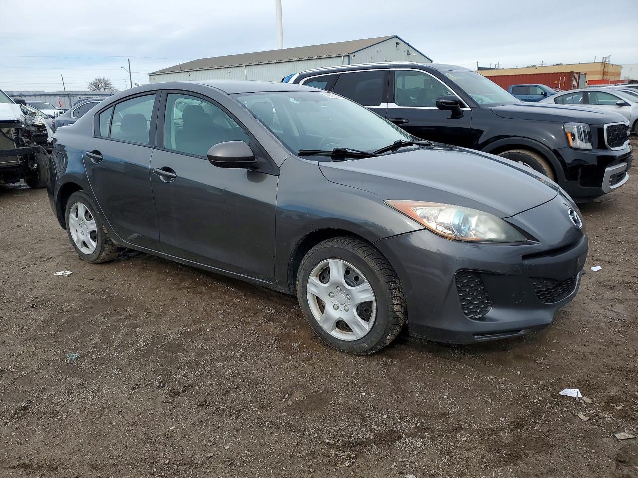 2013 MAZDA 3