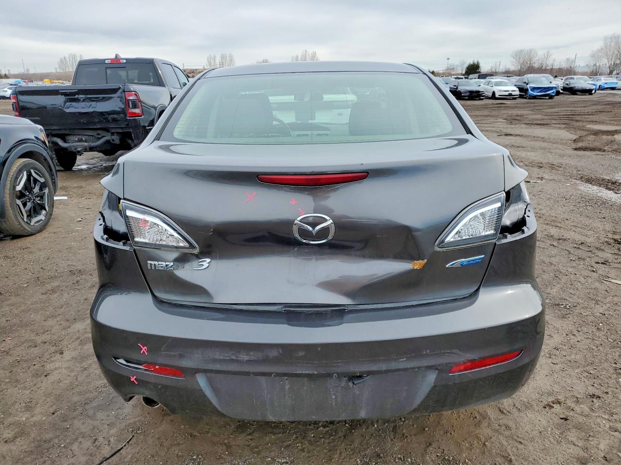 2013 MAZDA 3