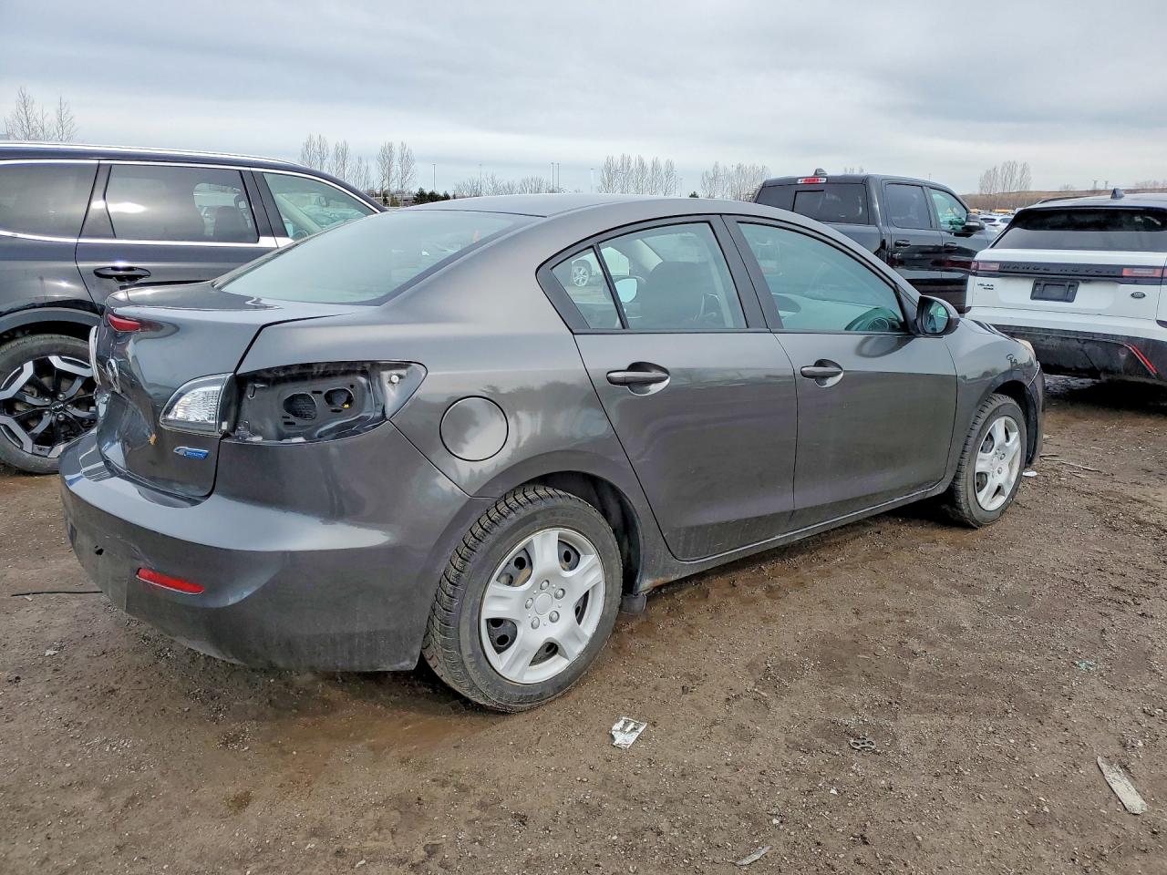 2013 MAZDA 3