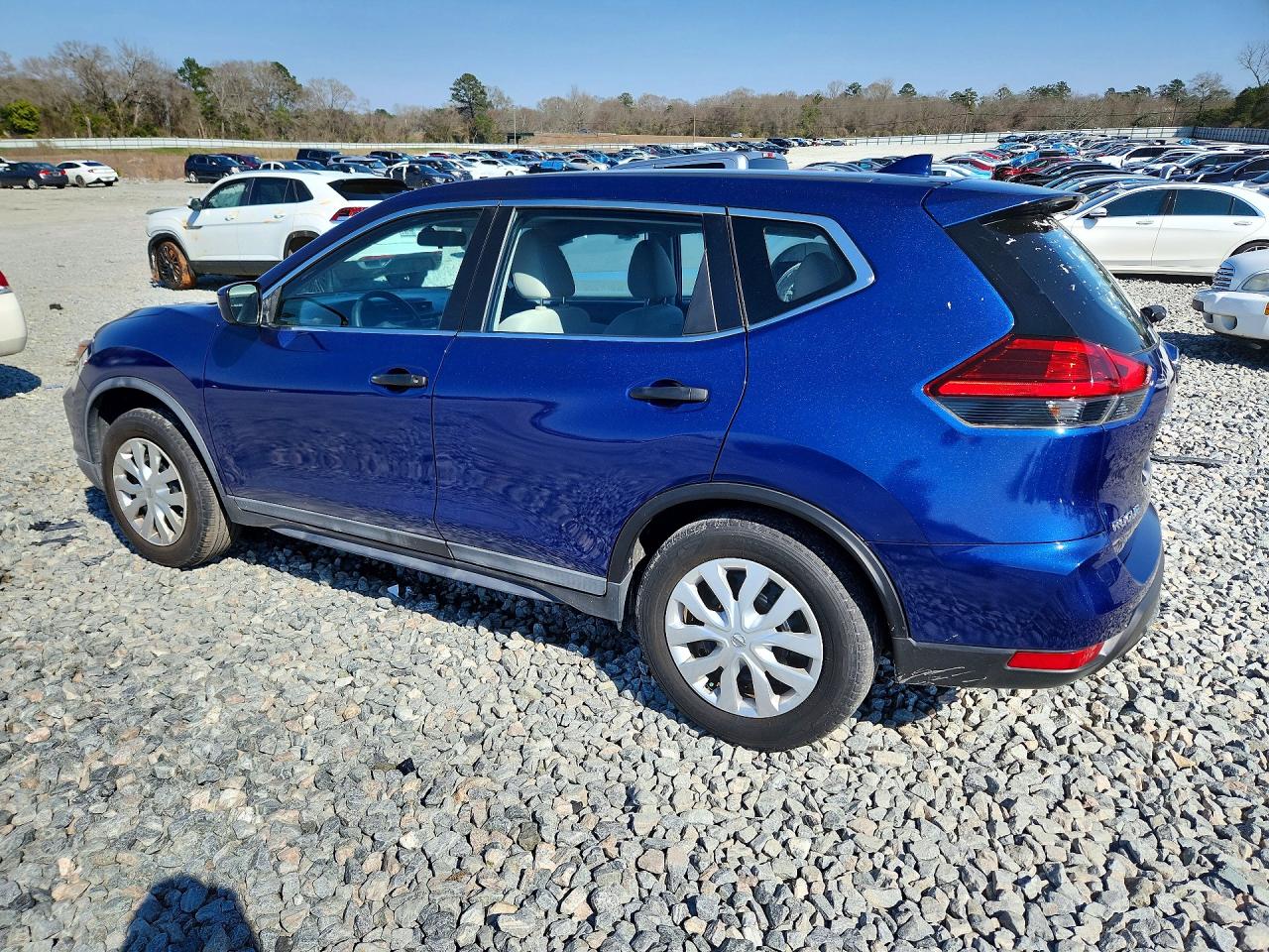 2017 NISSAN ROGUE